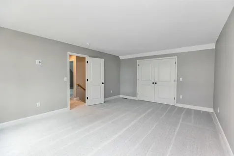 8 Spruce Cove Road Northwood NH 03261