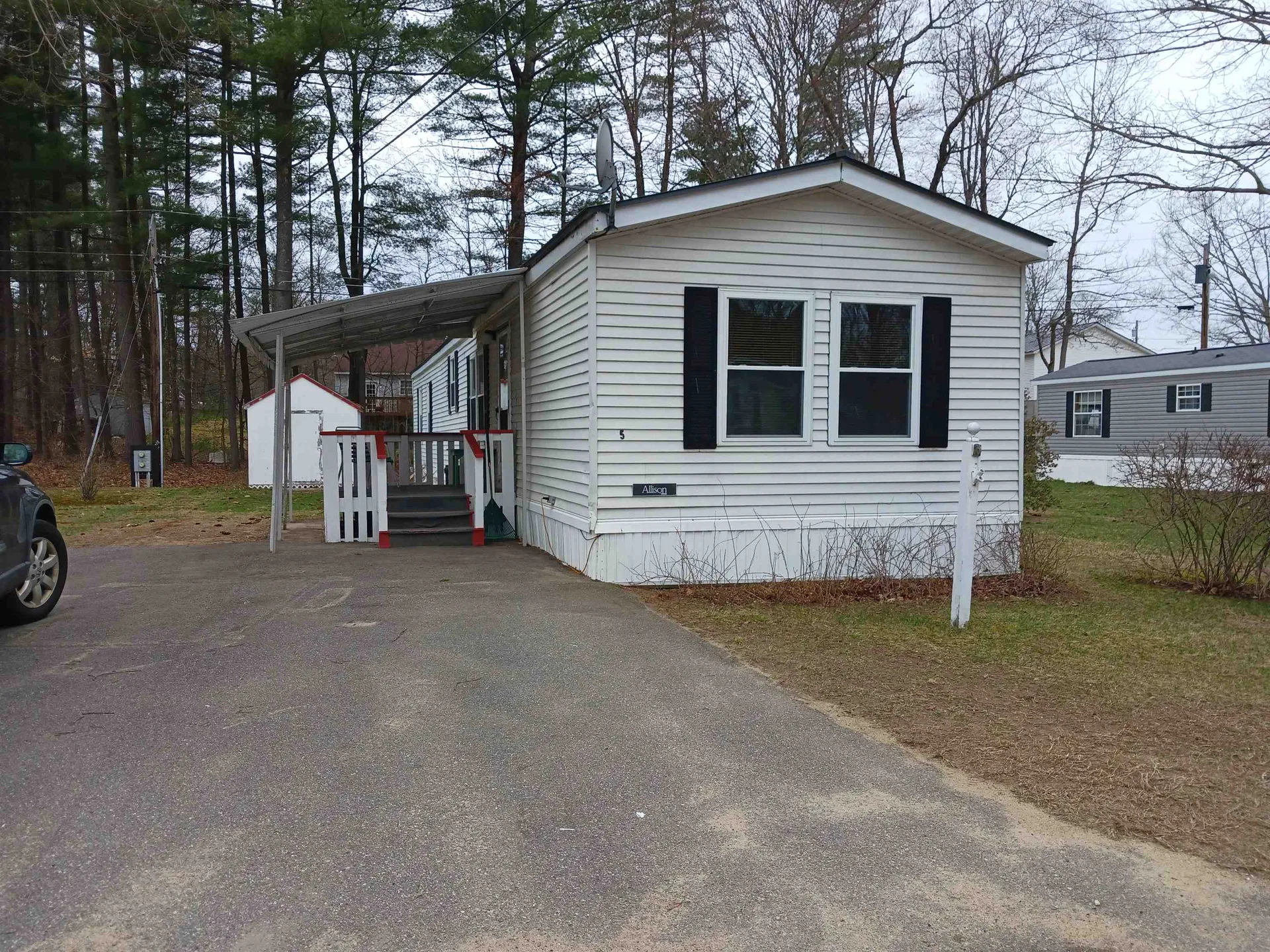 5 Lily Lane Franklin NH 03235