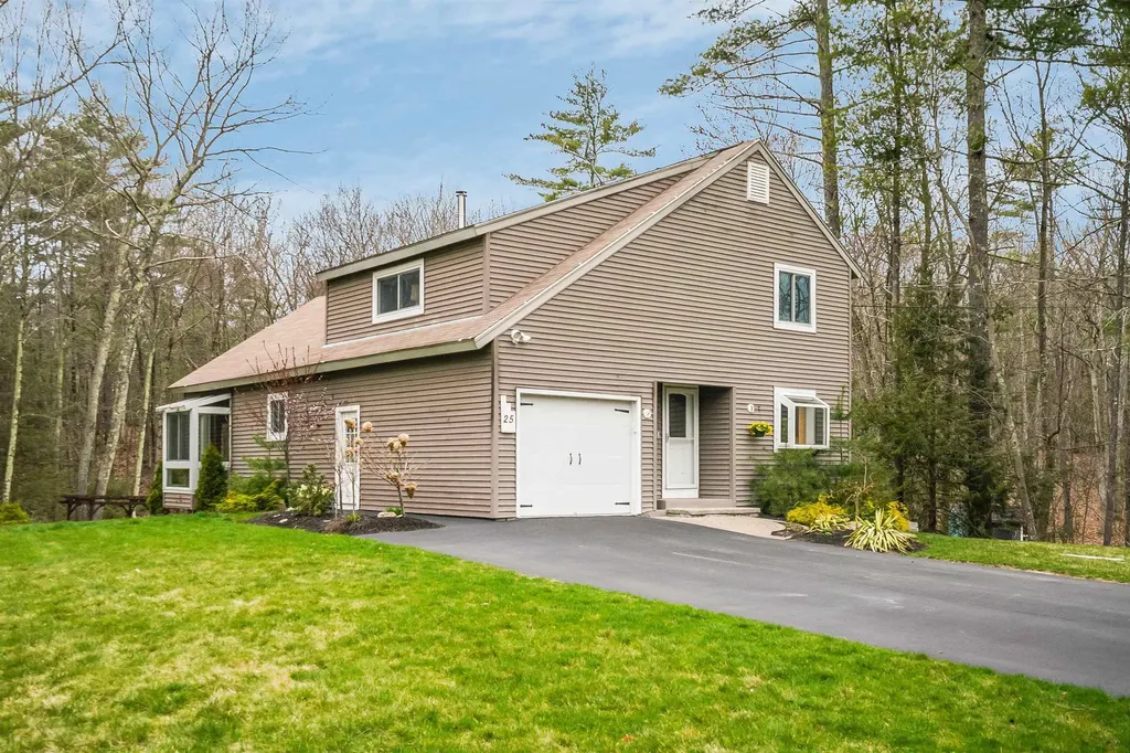 25 Cunningham Drive Derry NH 03038
