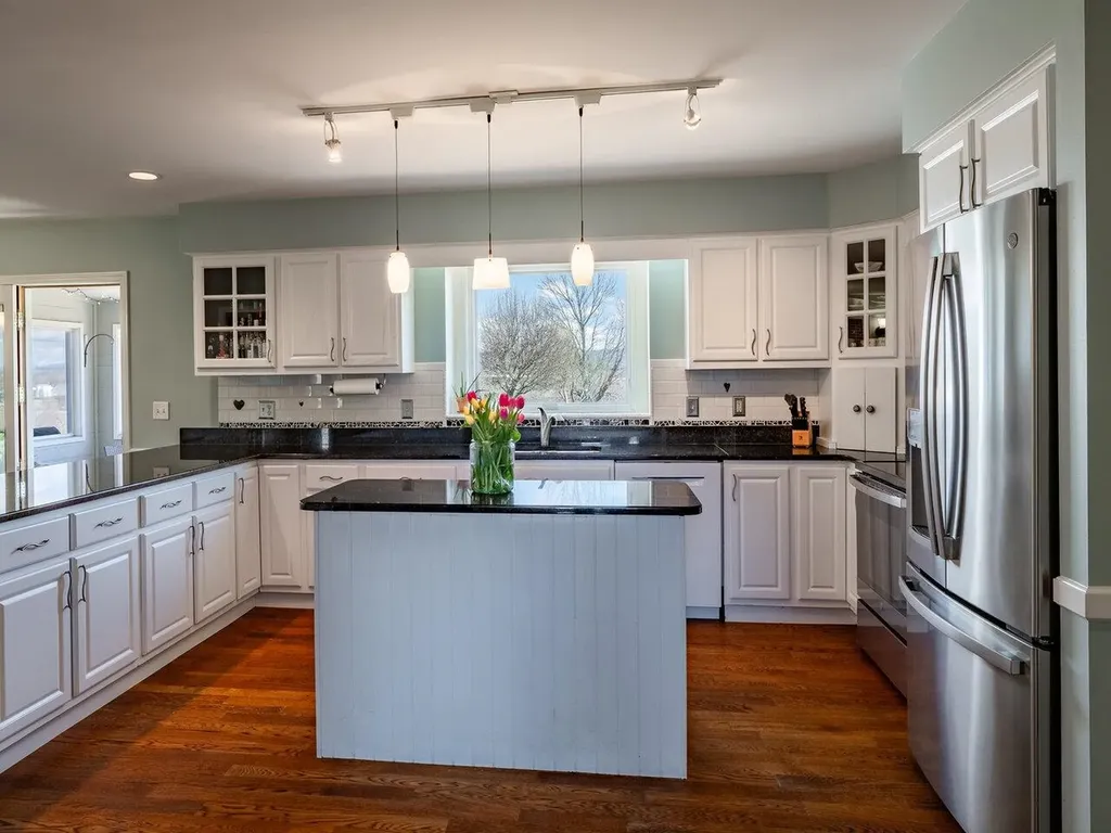 300 Ridgefield Road Shelburne VT 05482