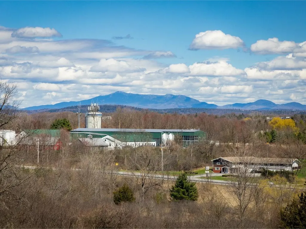 300 Ridgefield Road Shelburne VT 05482