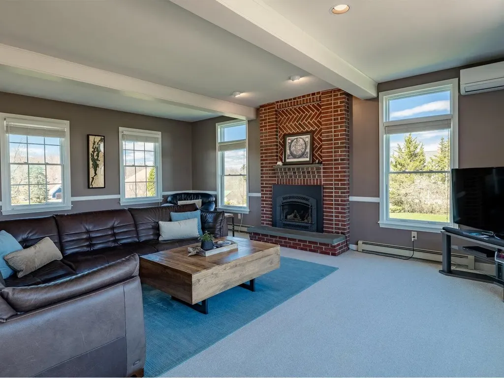 300 Ridgefield Road Shelburne VT 05482