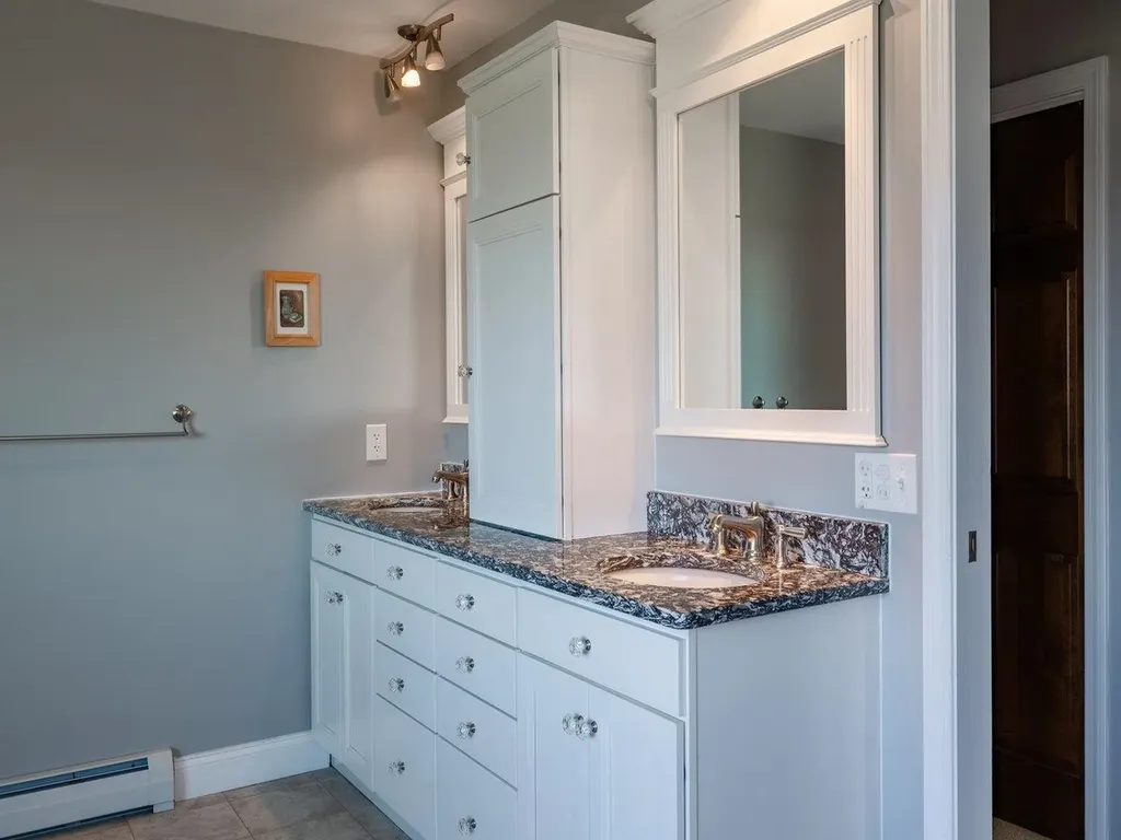 300 Ridgefield Road Shelburne VT 05482