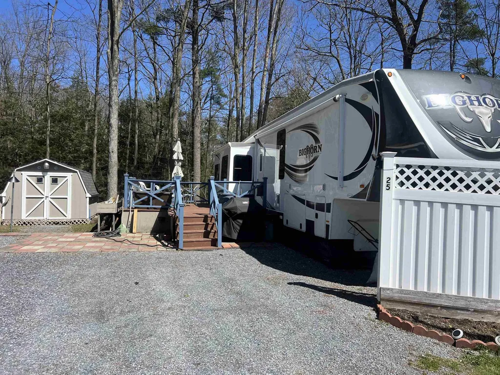 25 Whisper Lane Panton VT 05491
