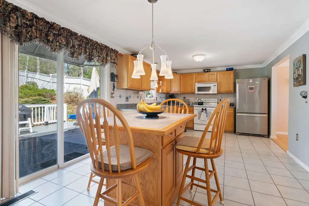 233 Wellington Hill Road Manchester NH 03104