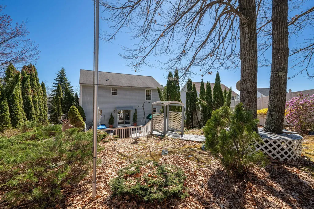 233 Wellington Hill Road Manchester NH 03104