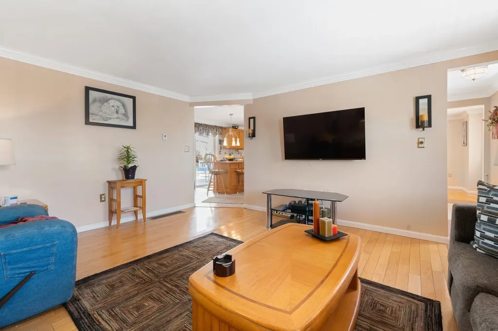 233 Wellington Hill Road Manchester NH 03104