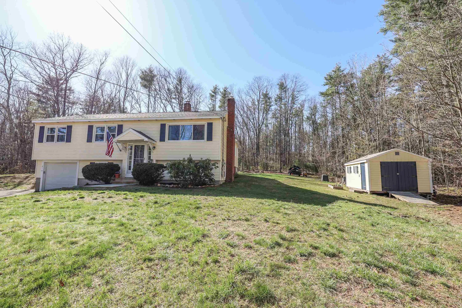 216 N River Road Lee NH 03861