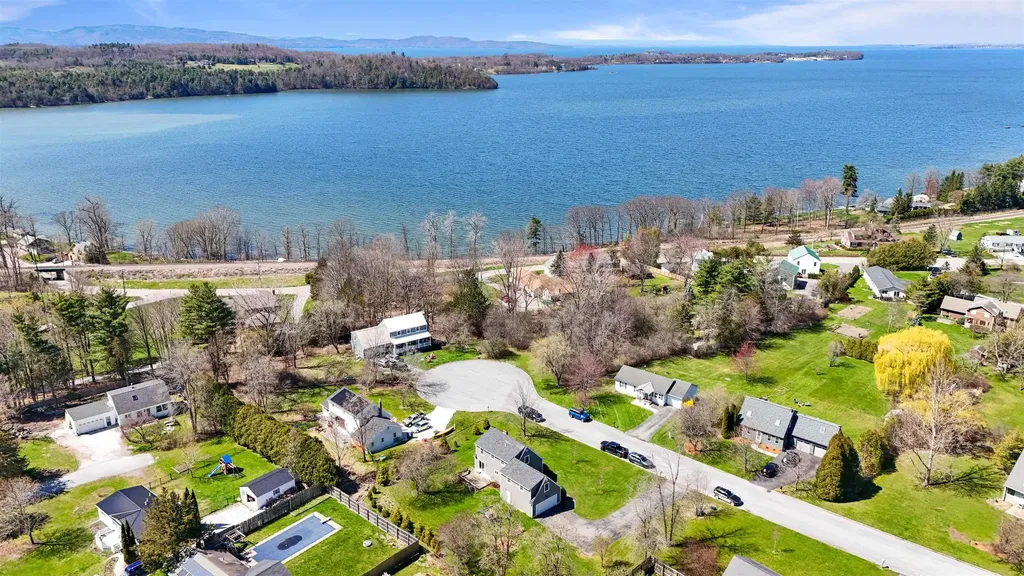 49 Bayview Lane Shelburne VT 05482