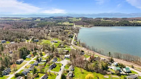 49 Bayview Lane Shelburne VT 05482
