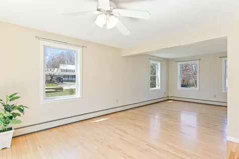 49 Bayview Lane Shelburne VT 05482