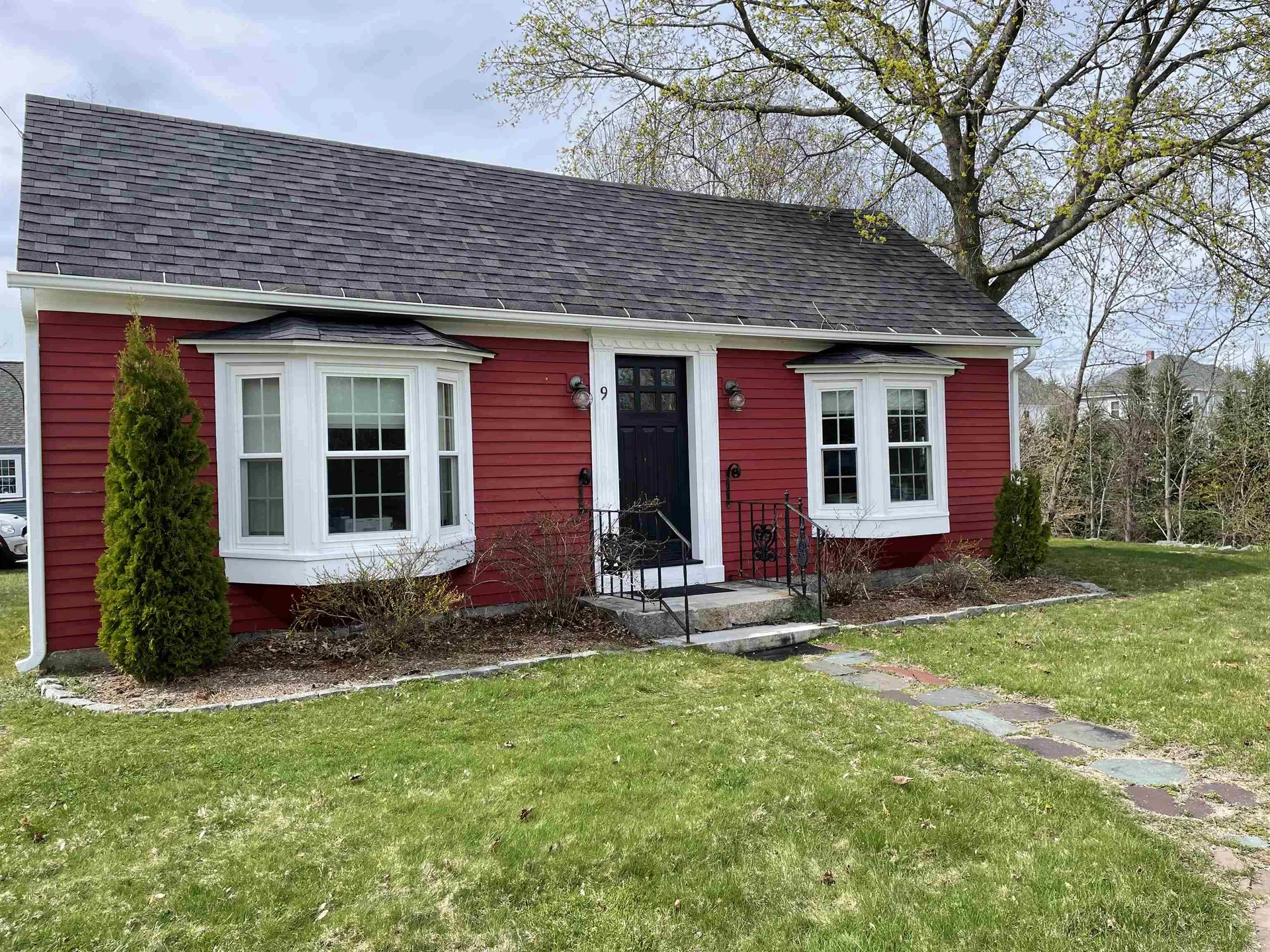 9 Powers Street Milford NH 03055