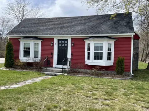 9 Powers Street Milford NH 03055