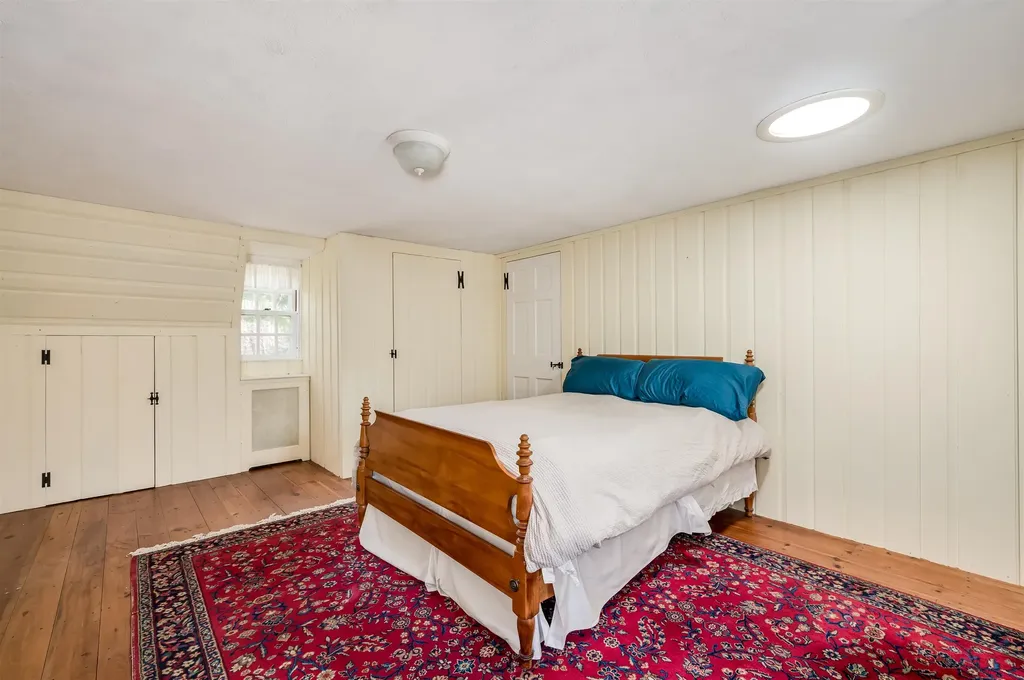 8 Davis Avenue Durham NH 03824