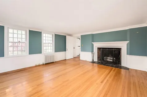 8 Davis Avenue Durham NH 03824