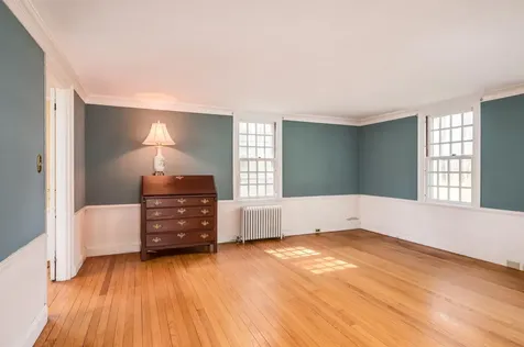 8 Davis Avenue Durham NH 03824