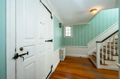 8 Davis Avenue Durham NH 03824