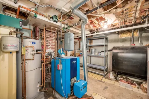 8 Davis Avenue Durham NH 03824