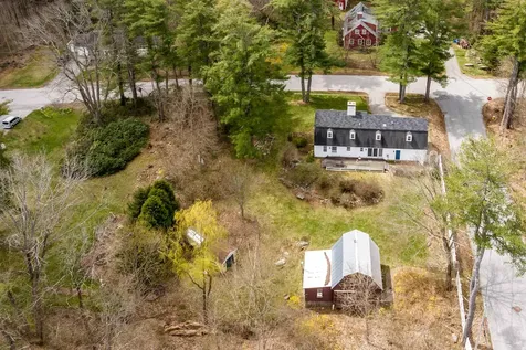 8 Davis Avenue Durham NH 03824