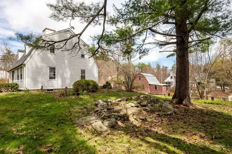 8 Davis Avenue Durham NH 03824