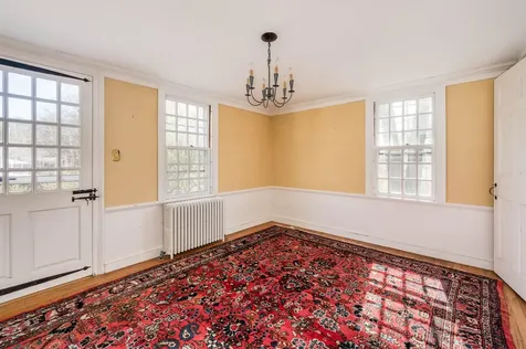 8 Davis Avenue Durham NH 03824