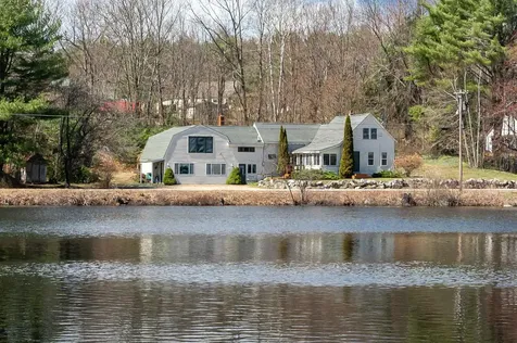 17 Riverside Drive Alton NH 03809