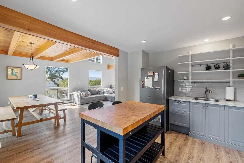 125 Fox Run Bristol NH 03222