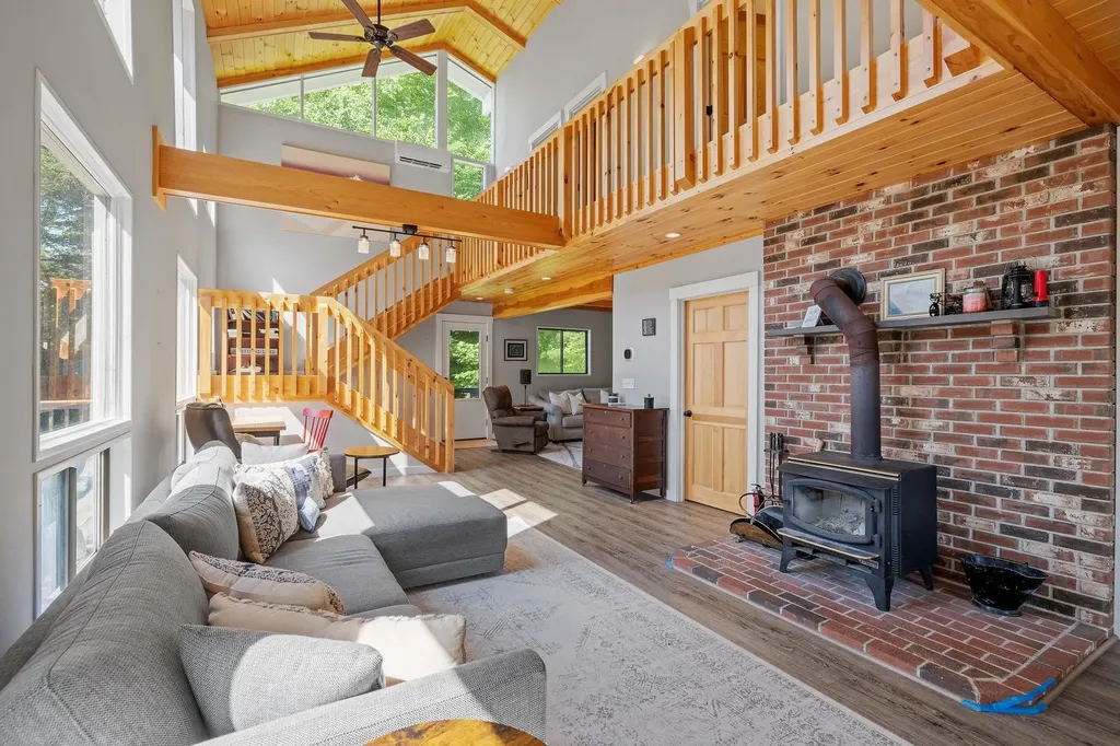 125 Fox Run Bristol NH 03222