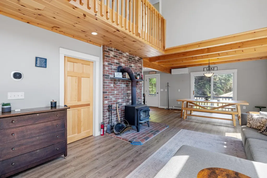 125 Fox Run Bristol NH 03222