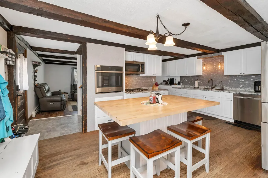 198 Old Wolfeboro Road Alton NH 03809