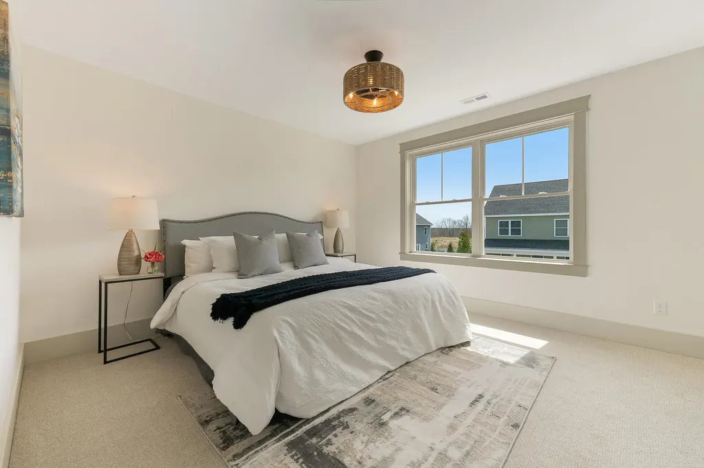 7 Eisenhower Drive Rochester NH 03867
