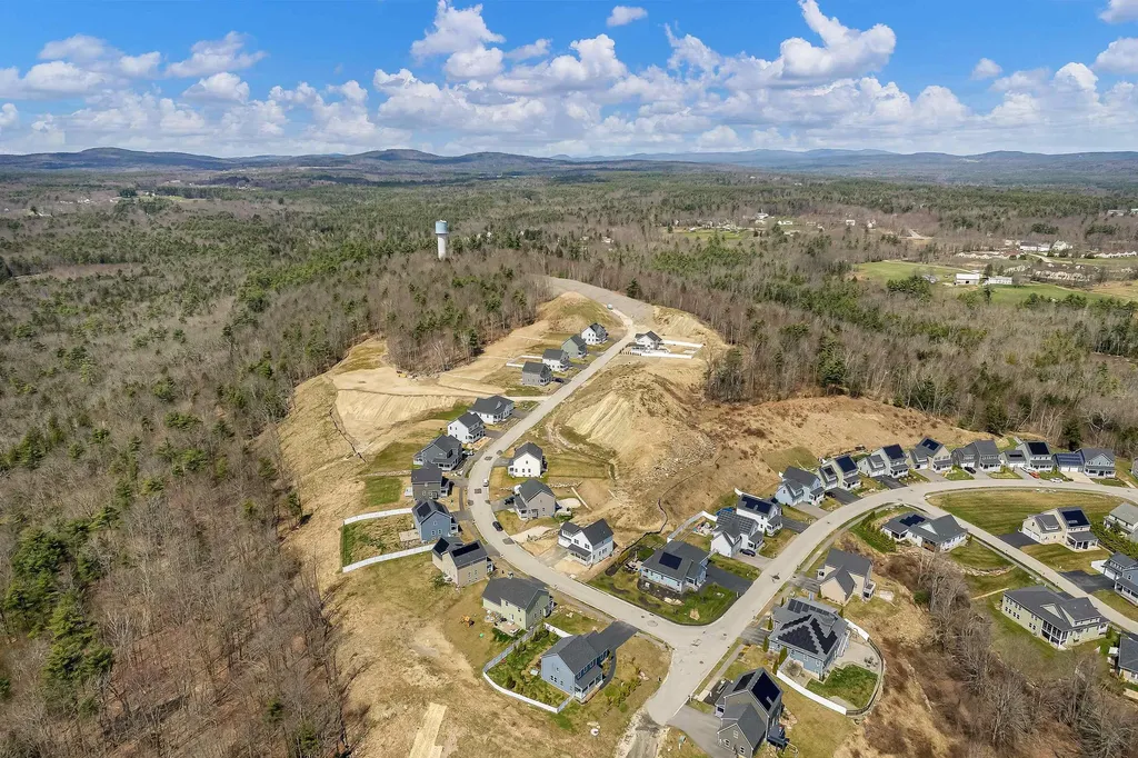 7 Eisenhower Drive Rochester NH 03867