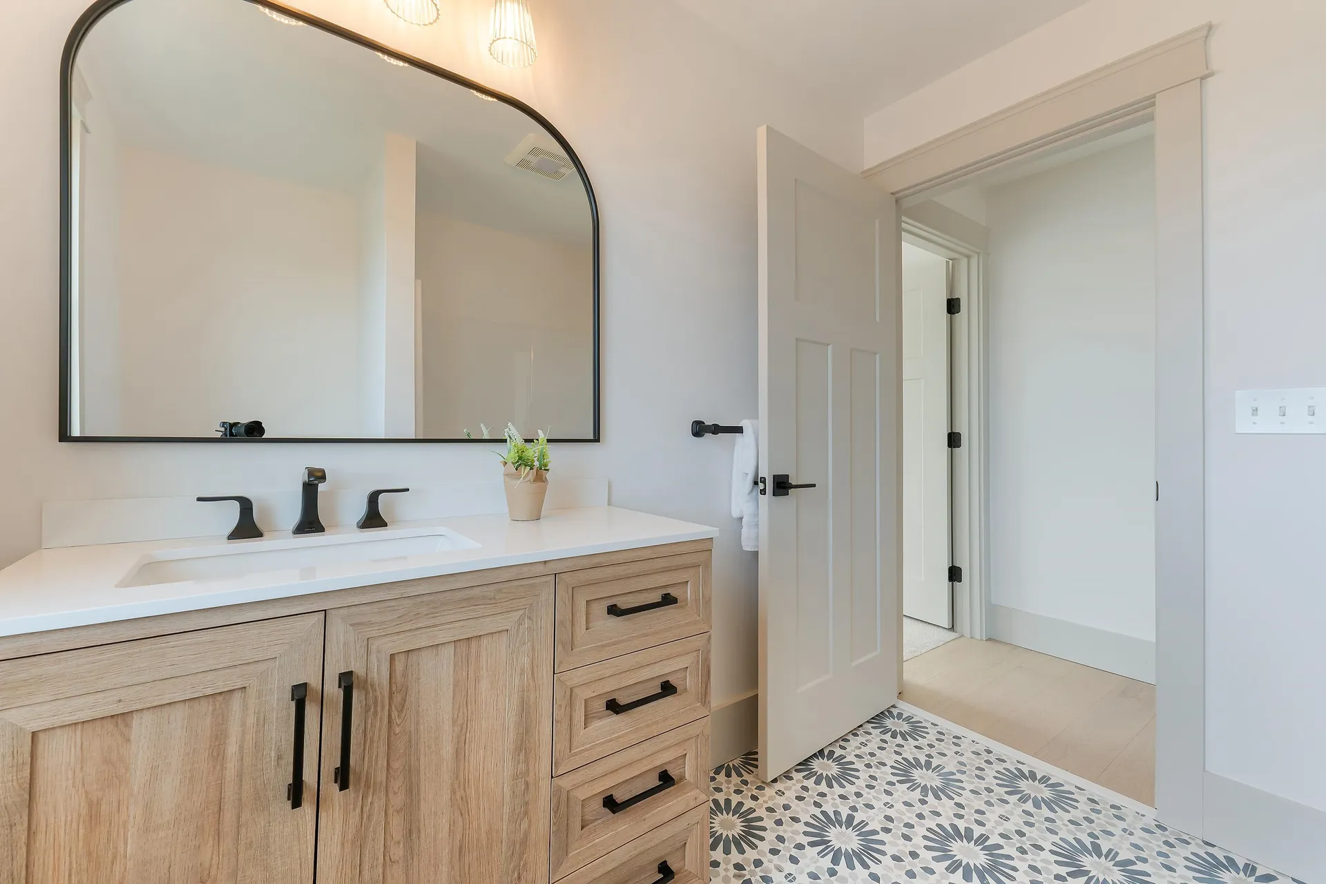 7 Eisenhower Drive Rochester NH 03867