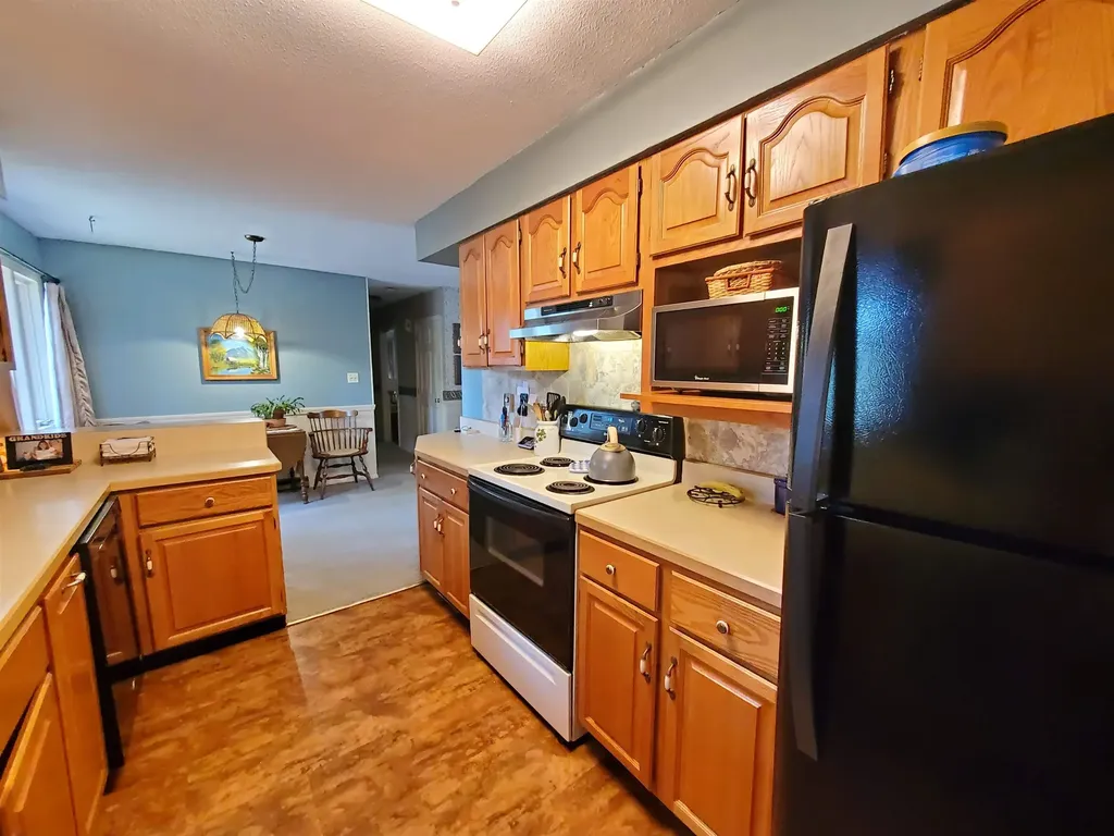 6 Gray Street Lebanon NH 03766