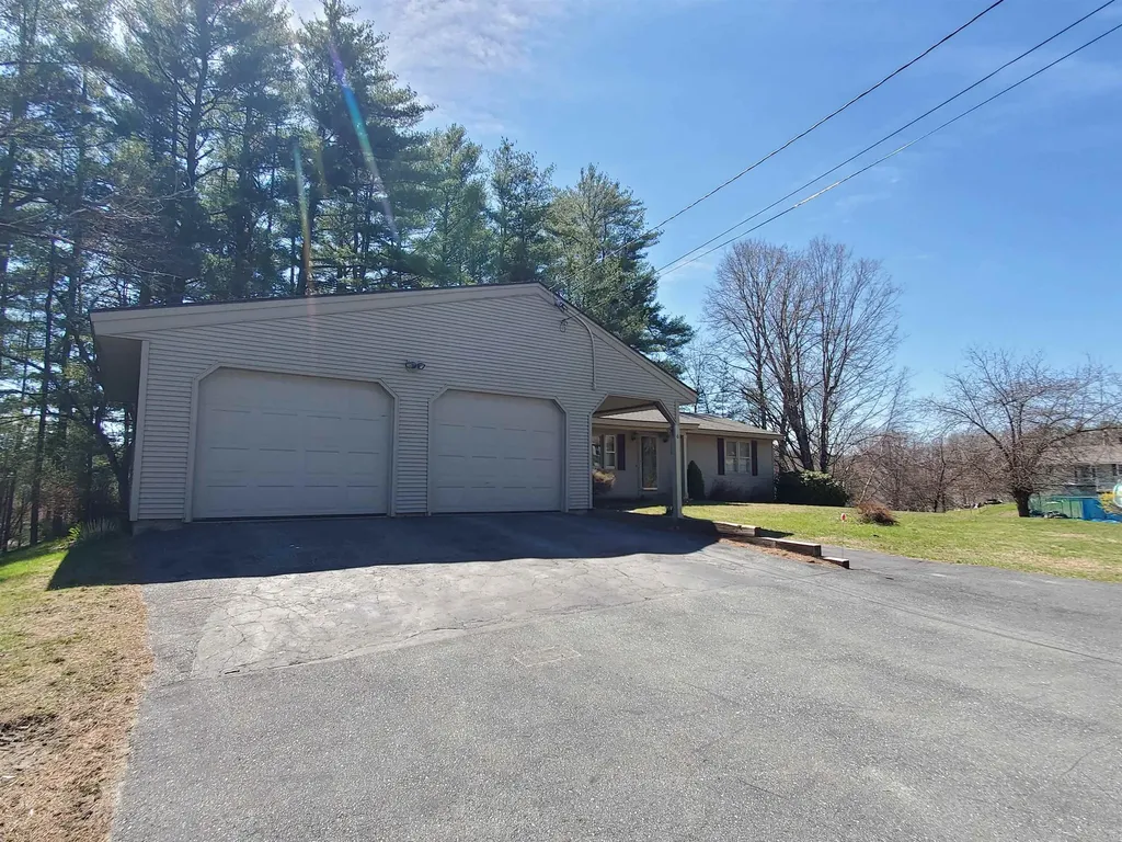 6 Gray Street Lebanon NH 03766