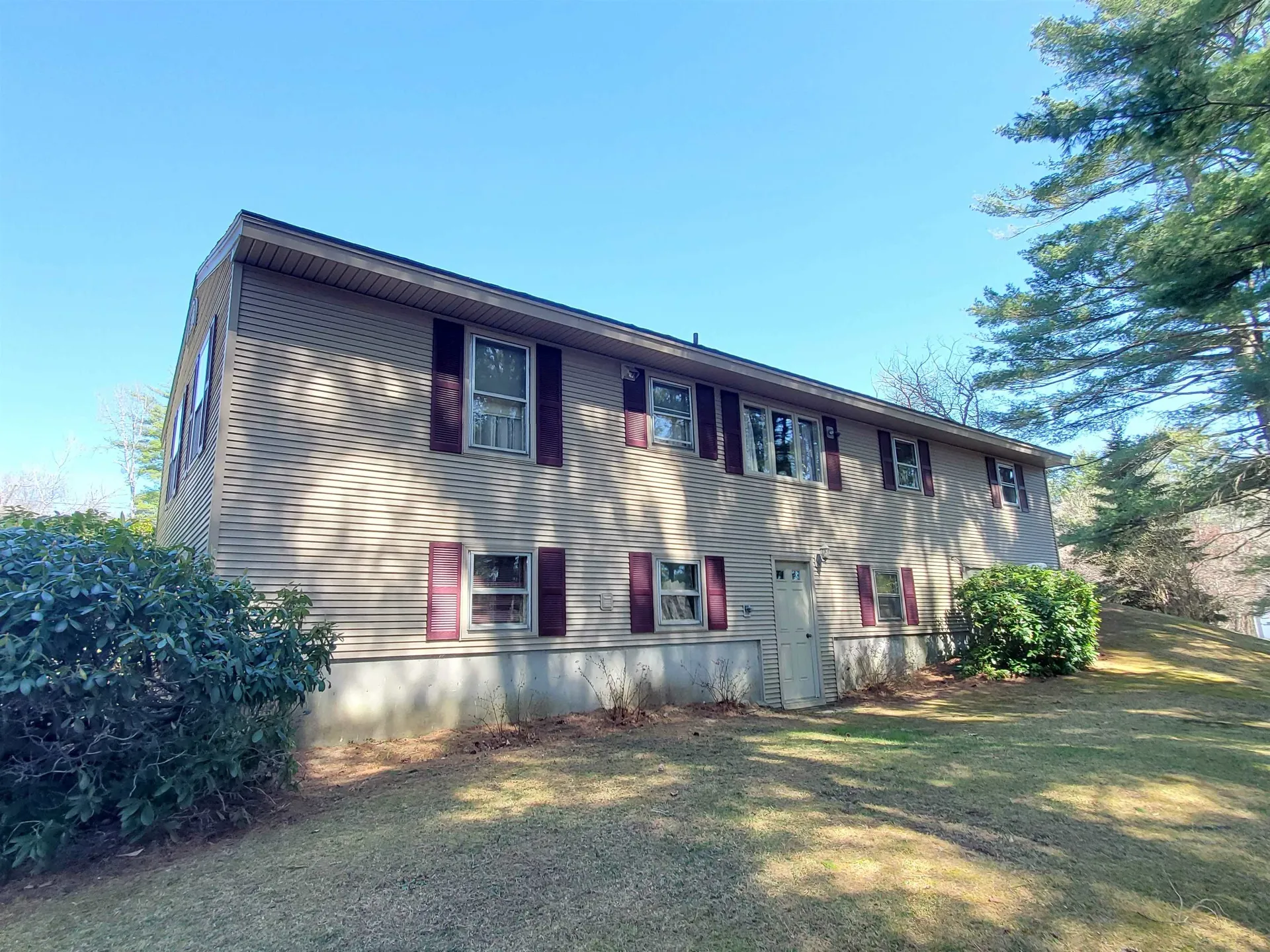 6 Gray Street Lebanon NH 03766