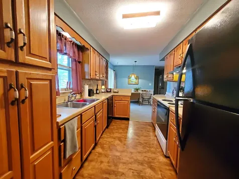 6 Gray Street Lebanon NH 03766