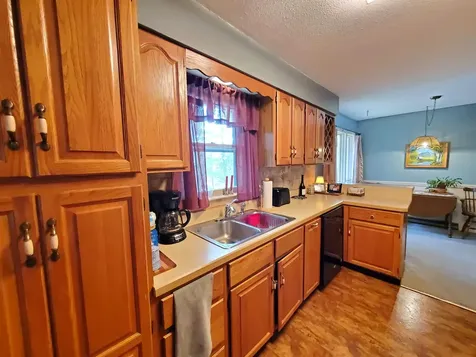 6 Gray Street Lebanon NH 03766