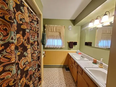 6 Gray Street Lebanon NH 03766