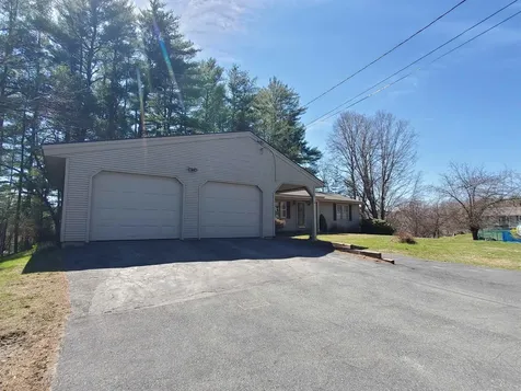 6 Gray Street Lebanon NH 03766