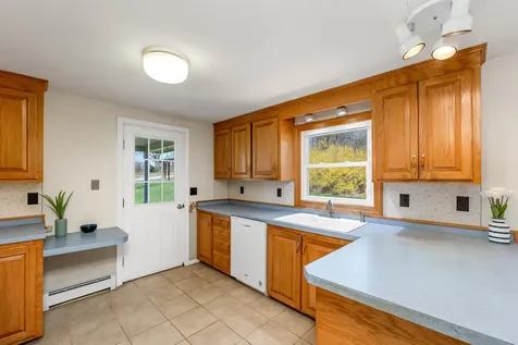 140 Reservoir Road Northfield NH 03276