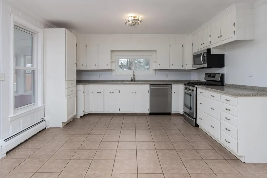 4 Nivelle Street Concord NH 03301
