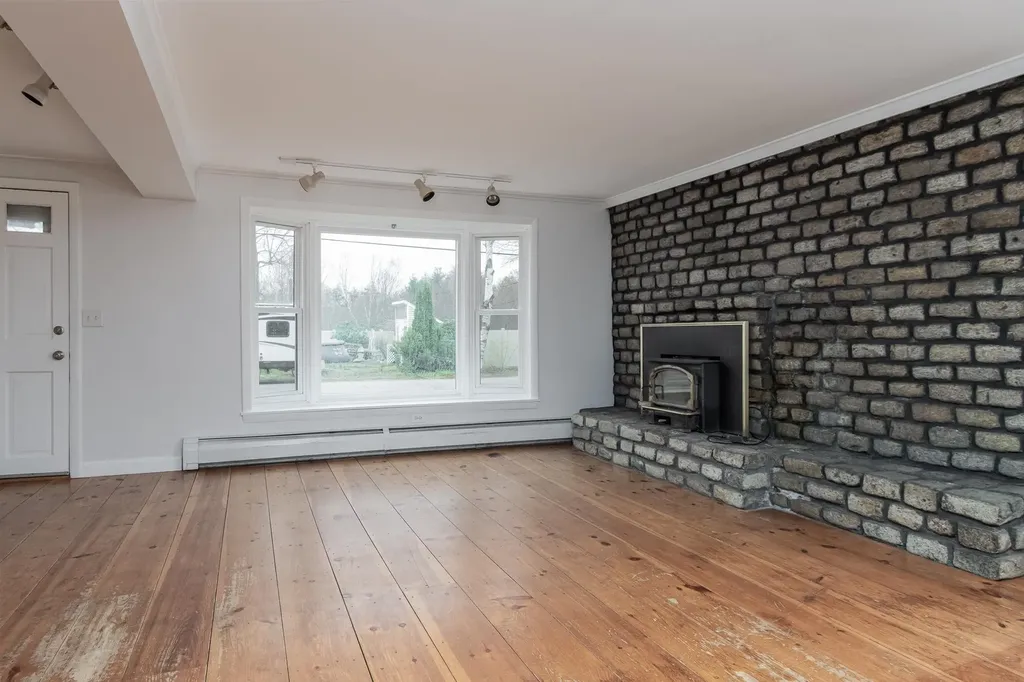 4 Nivelle Street Concord NH 03301