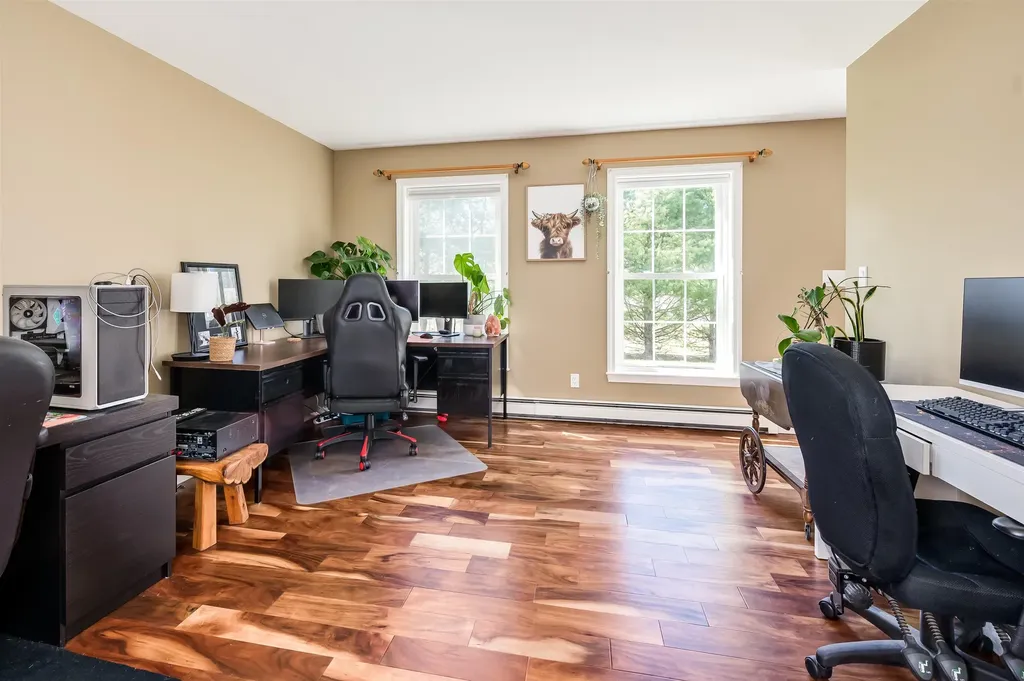 4 Sullivan Drive East Kingston NH 03827