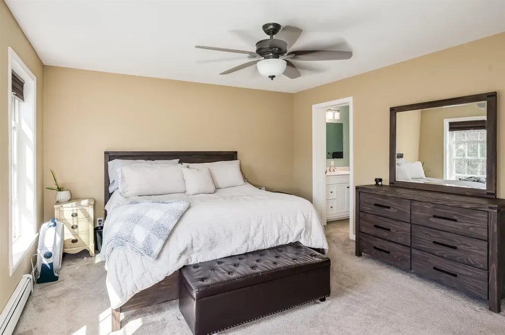 4 Sullivan Drive East Kingston NH 03827