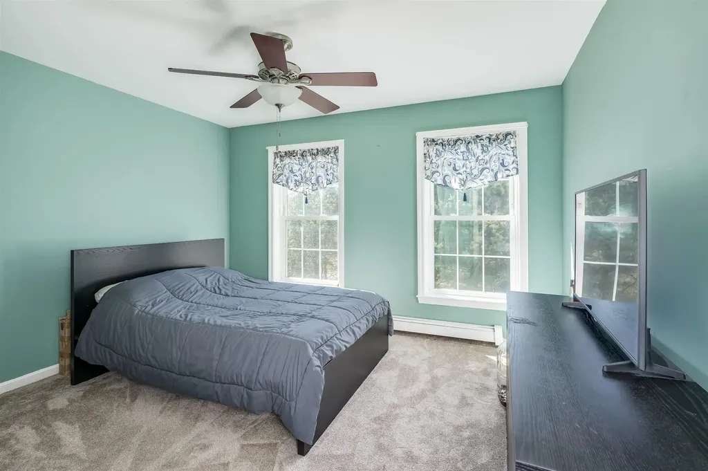 4 Sullivan Drive East Kingston NH 03827