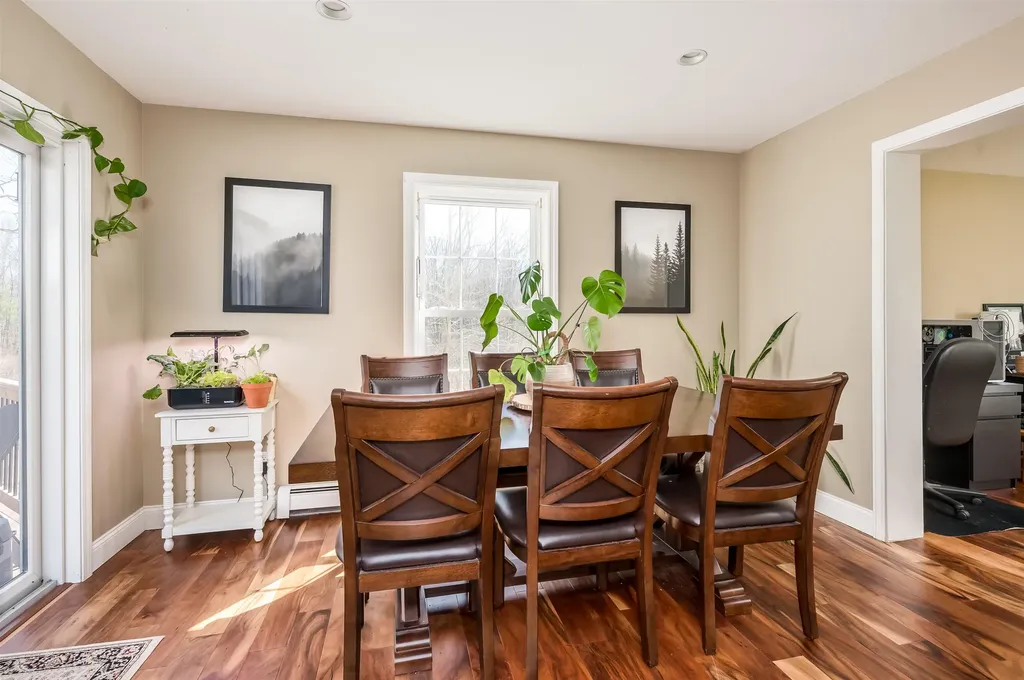4 Sullivan Drive East Kingston NH 03827