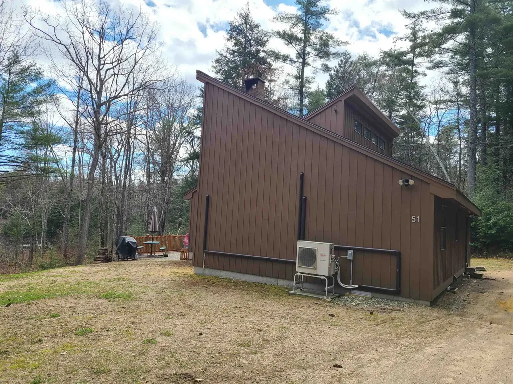 51 Acorn Lane Moultonborough NH 03254