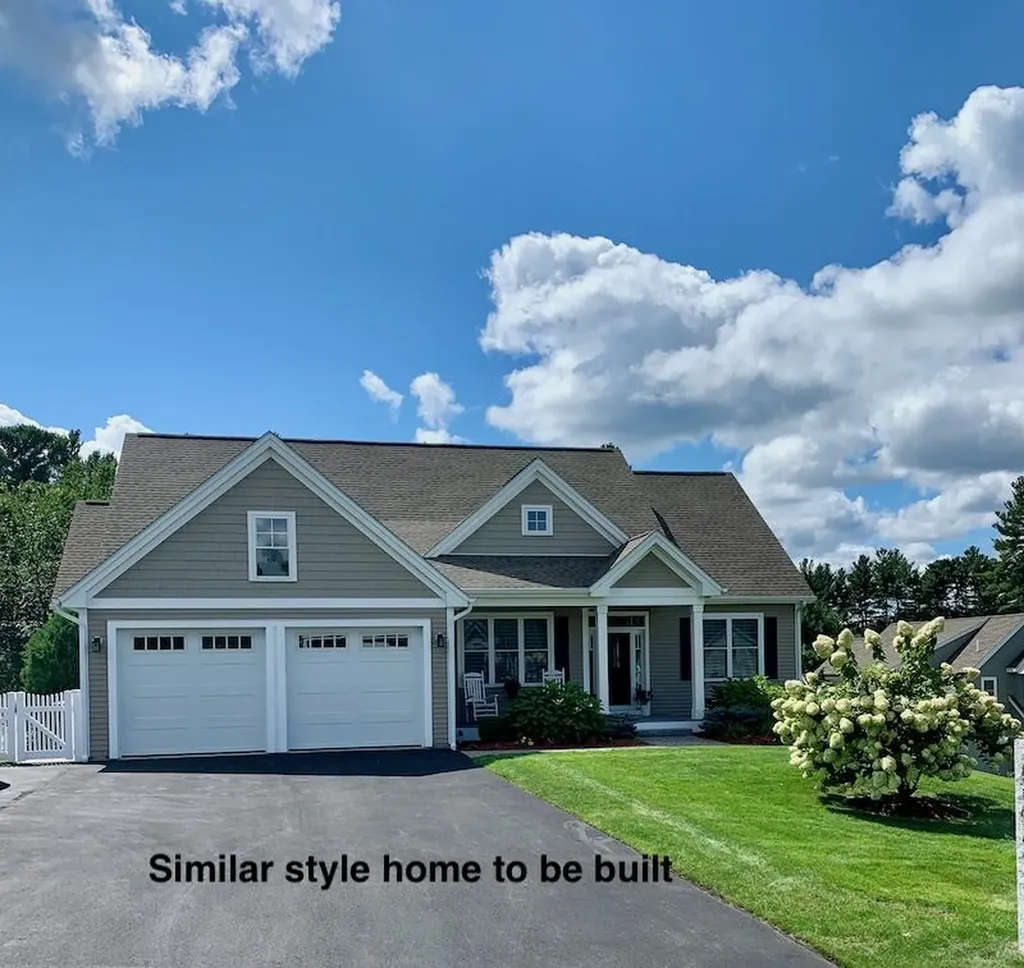 18 Garden Circle Hudson NH 03051
