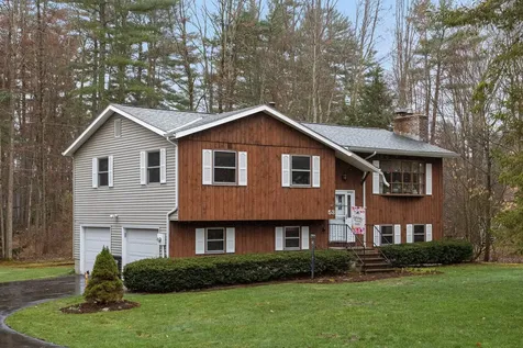 53 Greenbriar Drive Essex VT 05452